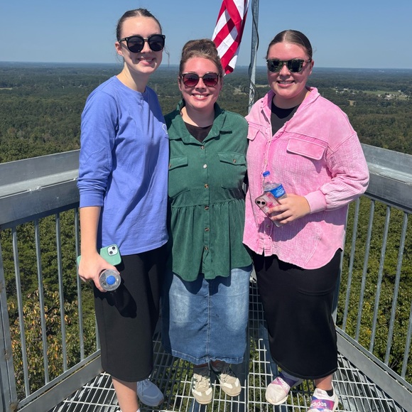 • meet me • - Picture 2 of 2